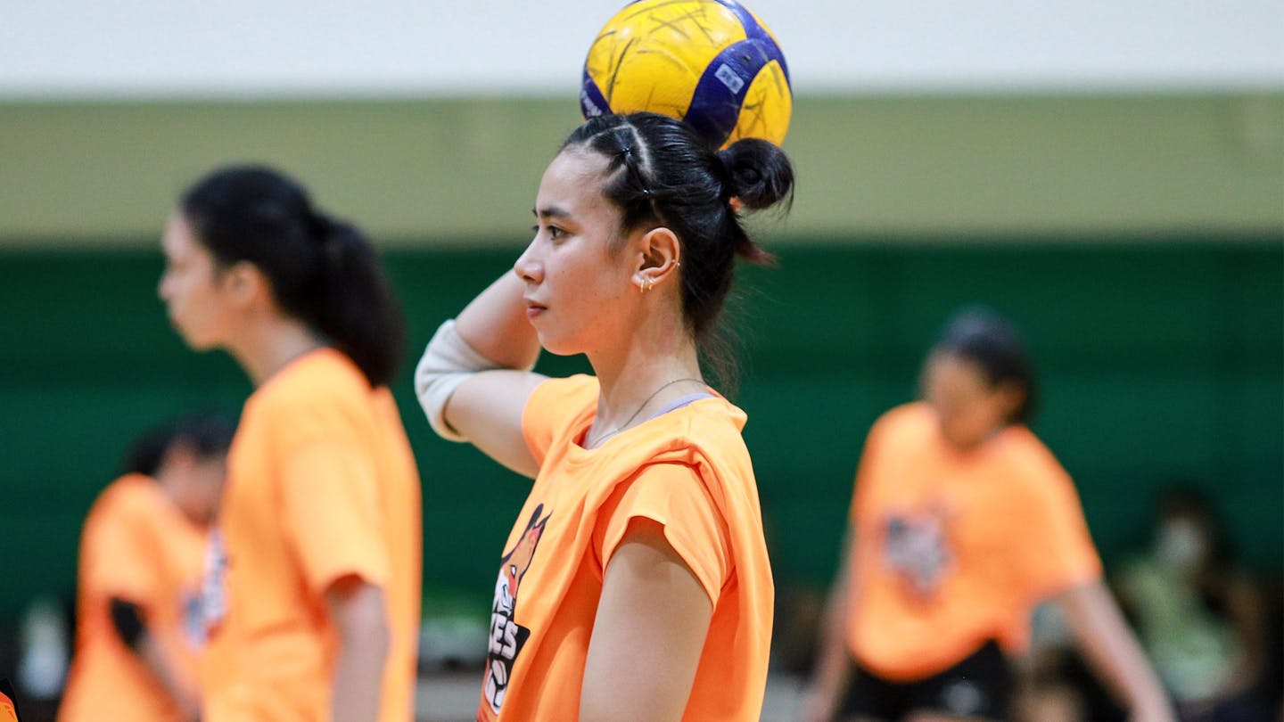 Fans go into analyst mode over Farm Fresh tune-up clip ahead of PVL Invitational